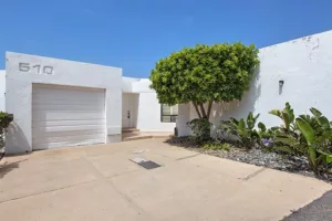Oceanfront Villa in Calafia Rosarito, Baja Calafia VIllas, Suite 510. Driveway