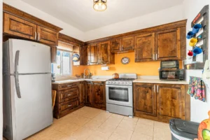 M2 Tamarindo, Rancho el Descanso - ample storage in kitchen