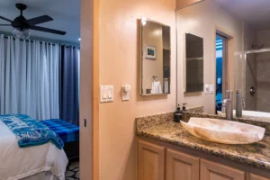 The master bedroom boasts a private en-suite bathroom.