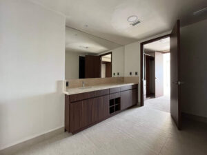 Luxury Oceanfront Condo in Rosarito at Palacio del Mar – Main bathroom
