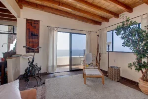 Extra room that is excellent for arts, creative work, or simply enjoying the ocean views - Plaza del Mar Real Estate