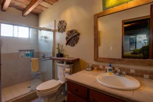 Second bathroom - Plaza del Mar Real Estate