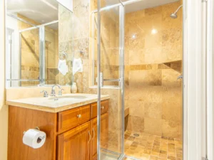 402 Riviera de Rosarito Condo for Sale - Second bathroom