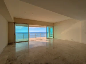 Condo 502 at Palacio del Mar St Tropez Tower - Dining and living area