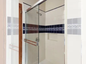 Shower in principal bathroom