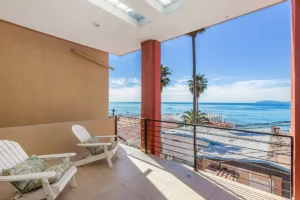 ... while maximizing ocean views.