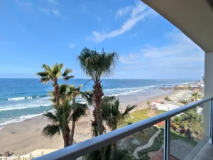 270° unobstructed views of the Pacific