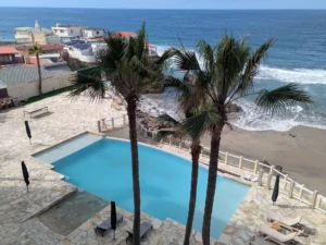 Oceanfront infinity pool