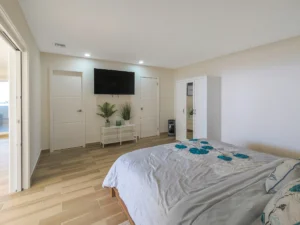 2-Story Luxury Penthouse for sale in La Jolla Excellence — Rosarito